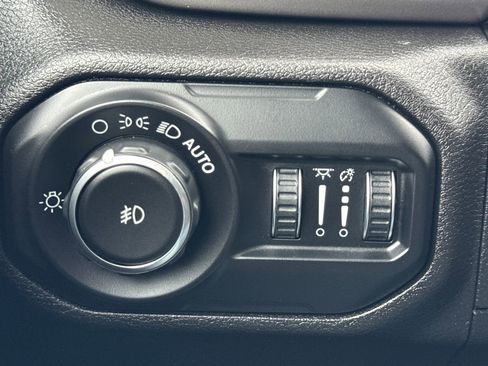 Used 2020 Jeep Wrangler Unlimited Sport S image 29