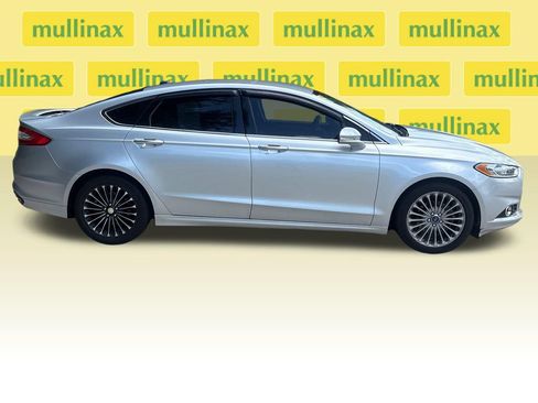 Used 2013 Ford Fusion Titanium FWD image 2