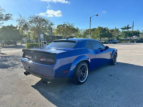 Used 2018 Dodge Challenger R/T Scat Pack w/ Leather Interior Group RWD image 5