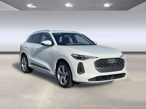 New 2025 Audi Q5 Prestige image 7