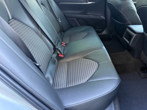 Used 2021 Toyota Camry SE image 7