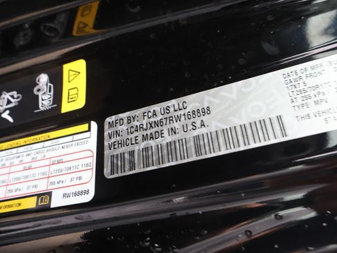 Used 2024 Jeep Wrangler Unlimited AWD/4WD image 40