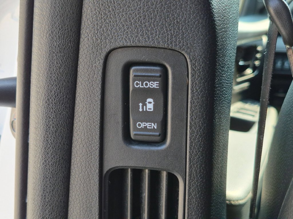Used 2025 Honda Odyssey Elite image 28