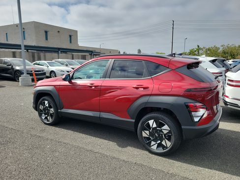 Used 2025 Hyundai Kona SEL AWD/4WD image 4