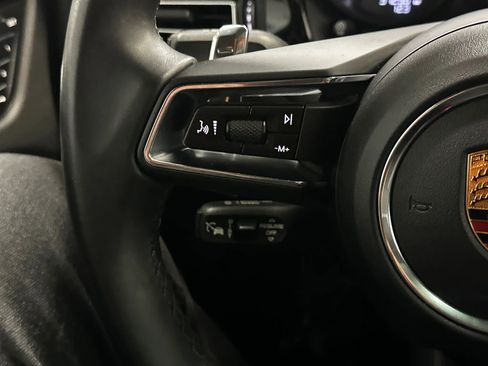 Used 2023 Porsche Macan S w/ Premium Package Plus image 31