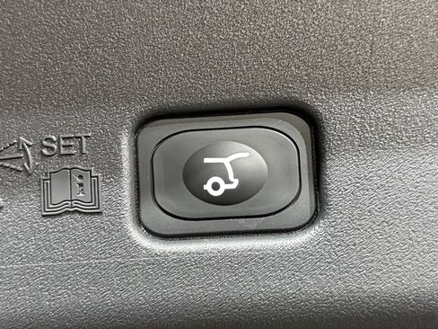 New 2026 Lincoln Nautilus Premier w/ Jet Appearance Package image 30