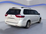 Used 2016 Toyota Sienna L image 3