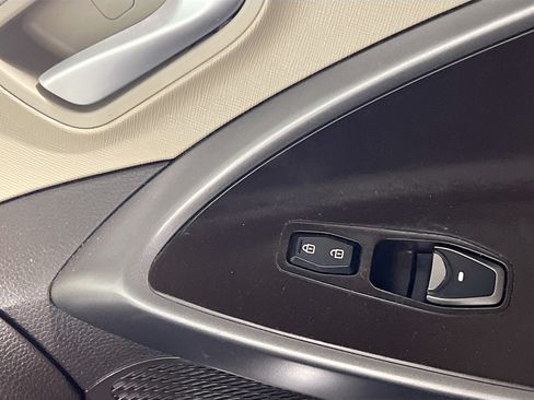 Used 2013 Hyundai Santa Fe Sport FWD image 32