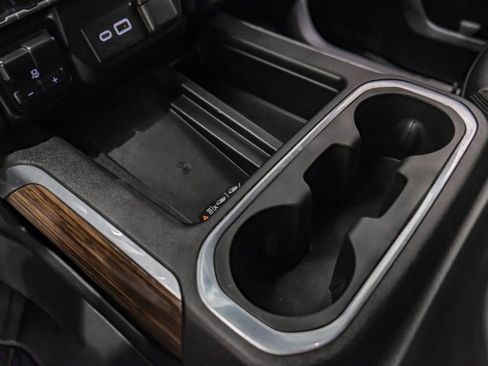 Used 2022 Chevrolet Silverado 3500 High Country image 25