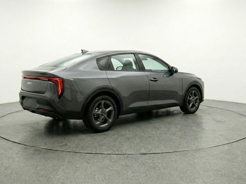 Used 2025 Kia K4 FWD image 9