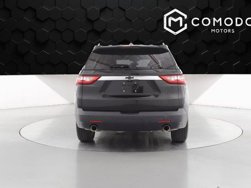 Used 2018 Chevrolet Traverse LT w/ LPO, Black Accent Package AWD/4WD image 4
