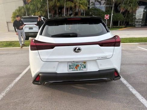 Used 2025 Lexus UX 300h FWD image 7