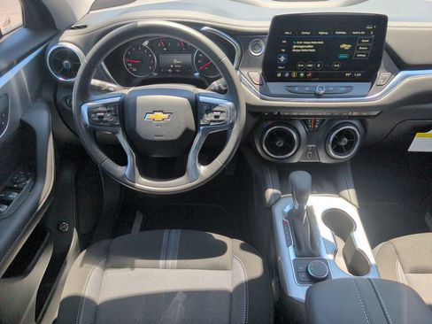 New 2026 Chevrolet Blazer LT w/ Convenience Package FWD image 28
