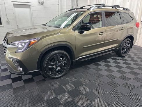 Used 2025 Subaru Ascent Bronze Edition w/ Onyx Package AWD/4WD image 5