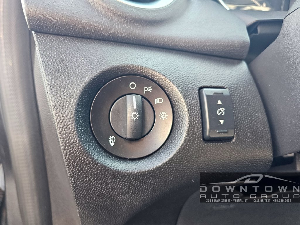 Used 2019 Ford Fiesta SE w/ Equipment Group 201A FWD image 12