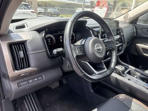 Used 2022 Nissan Pathfinder Platinum w/ Cargo Package AWD/4WD image 21