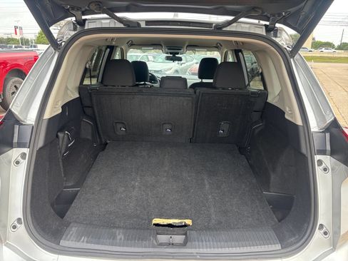 Used 2025 Nissan Rogue SV FWD image 33