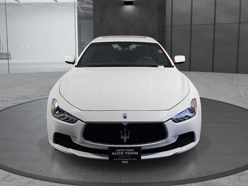 Used 2015 Maserati Ghibli RWD image 2