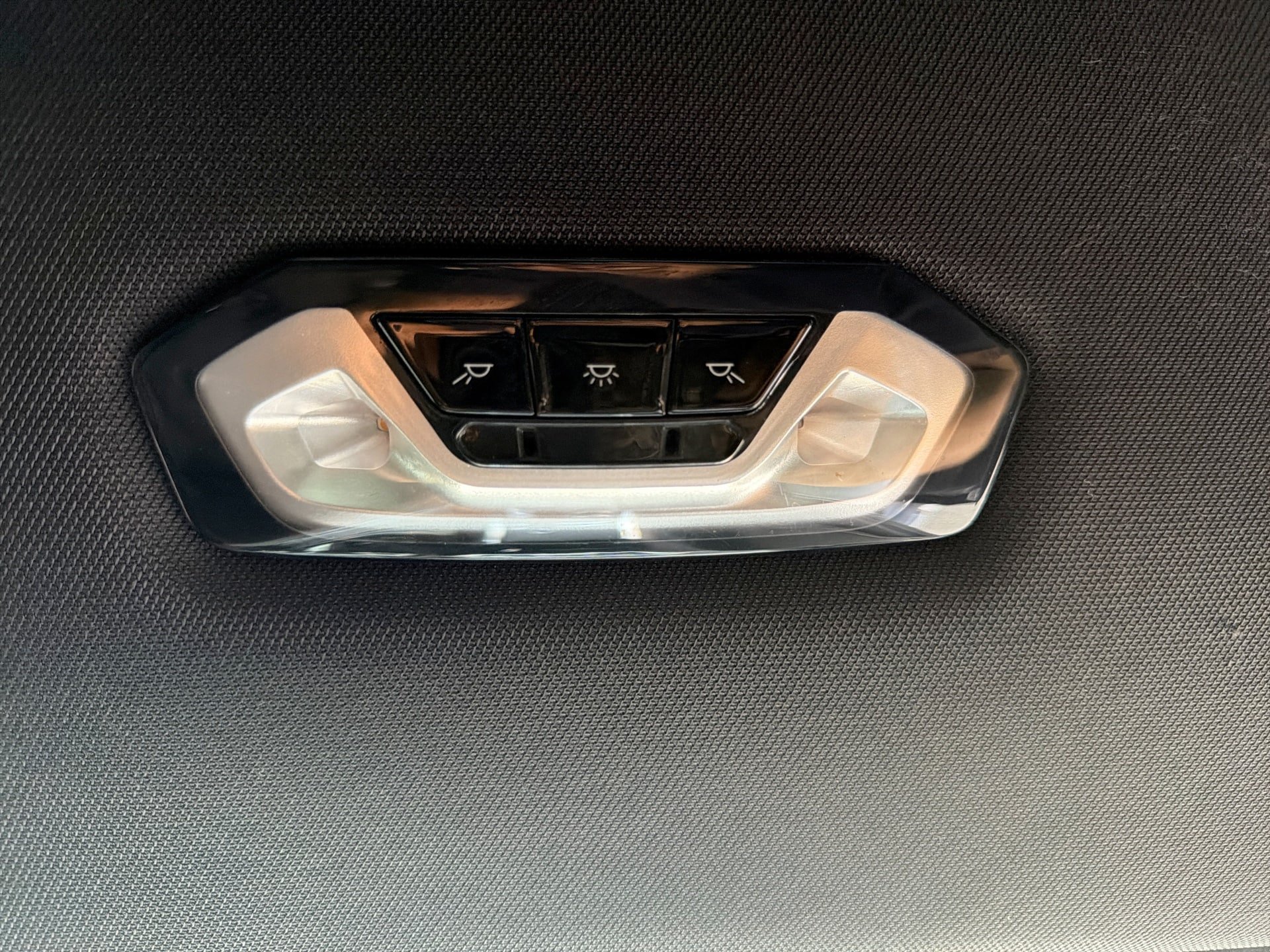 Used 2021 BMW 430i Coupe w/ M Sport Package RWD image 37