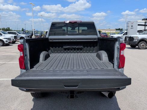 Used 2024 Chevrolet Silverado 2500 ZR2 w/ Technology Package AWD/4WD image 44