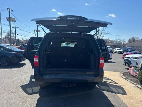 Used 2008 Ford Expedition XLT image 18