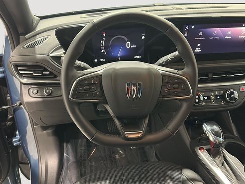 Used 2024 Buick Envista Preferred w/ Convenience I Package image 10