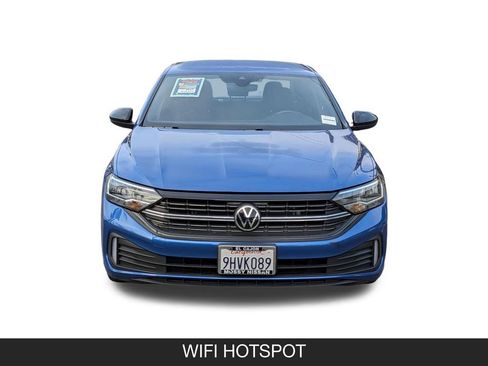Used 2022 Volkswagen Jetta Sport FWD image 4