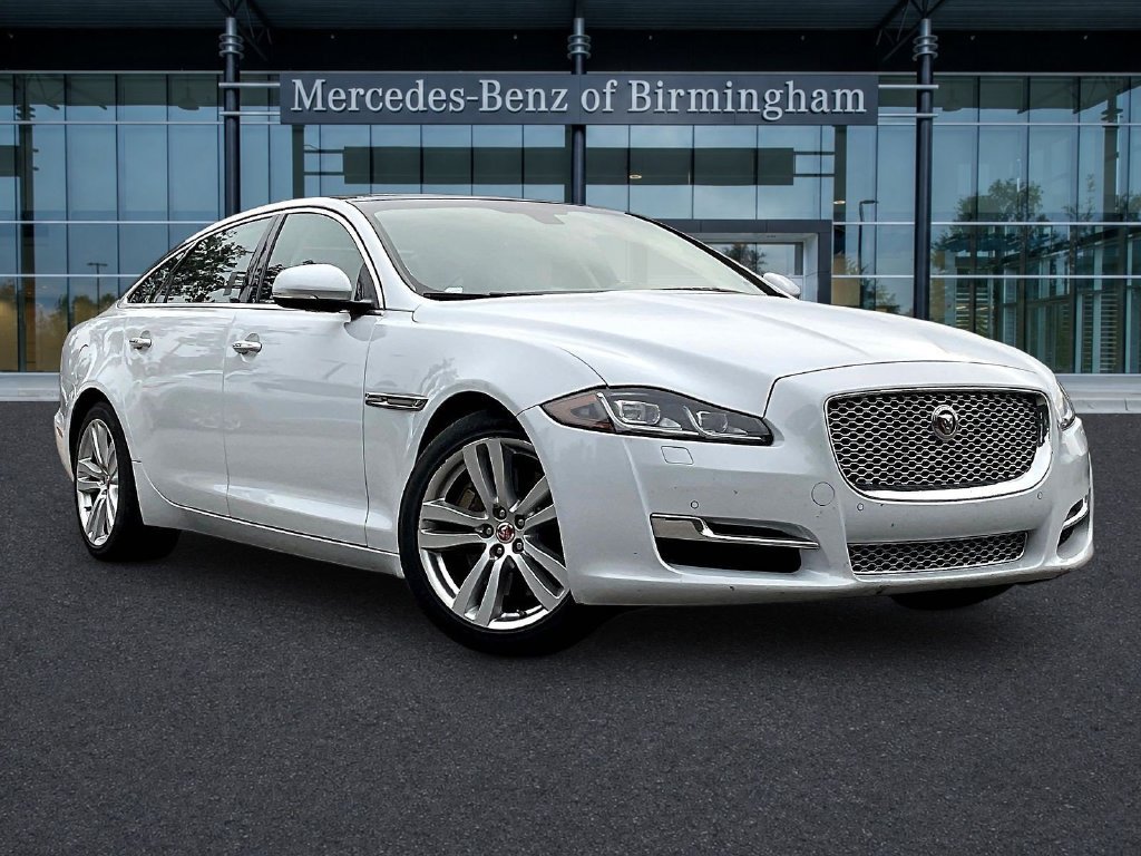Used 2016 Jaguar XJ L Portfolio RWD image 1