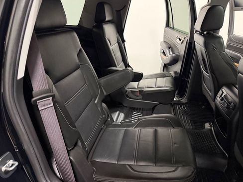 Used 2015 GMC Yukon Denali w/ Touring Package AWD/4WD image 16