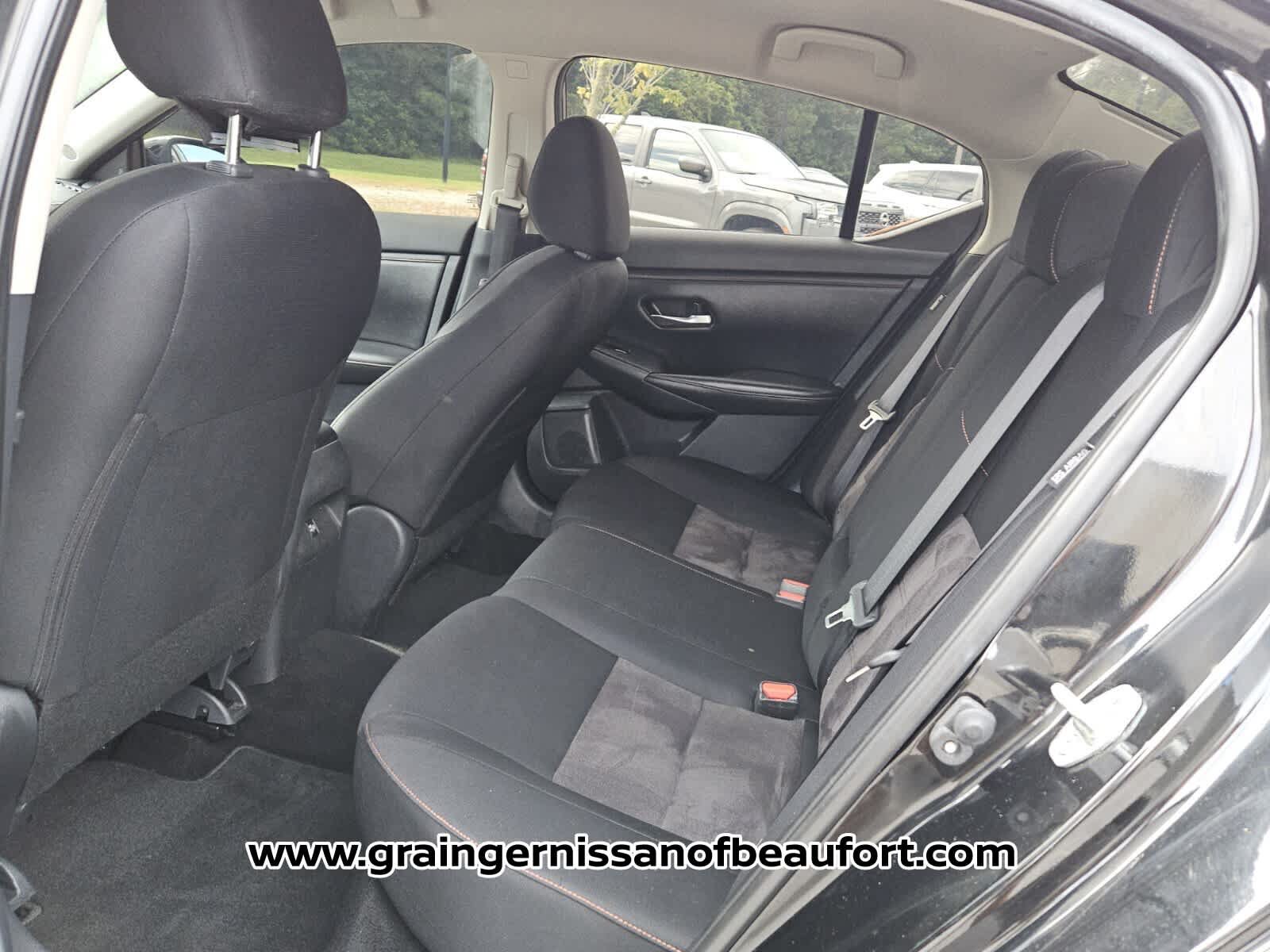 Used 2022 Nissan Sentra SR w/ Midnight Edition FWD image 4