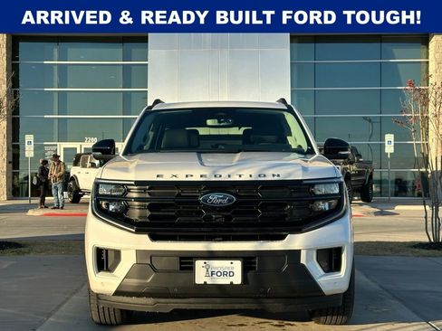New 2025 Ford Expedition Active image 28