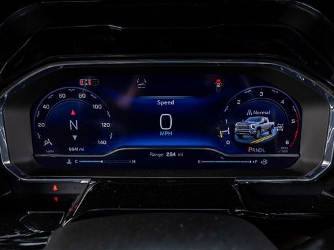 Used 2025 Chevrolet Silverado 2500 High Country w/ High Country Premium Package image 19