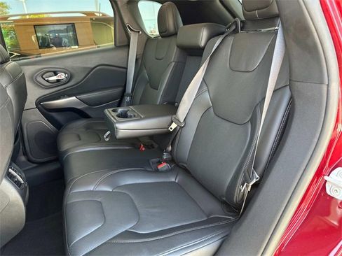 Used 2021 Jeep Cherokee Latitude Lux image 56