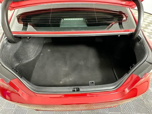 Used 2019 Toyota Camry SE FWD image 29