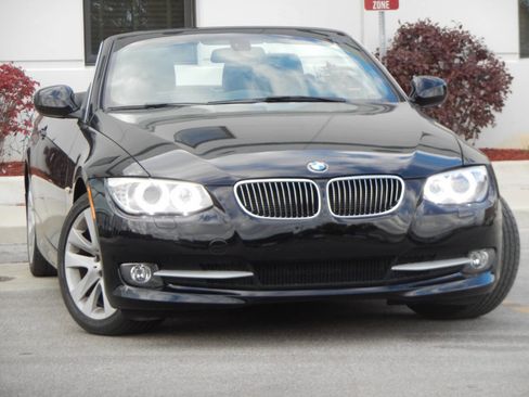 Used 2012 BMW 328i Convertible image 6