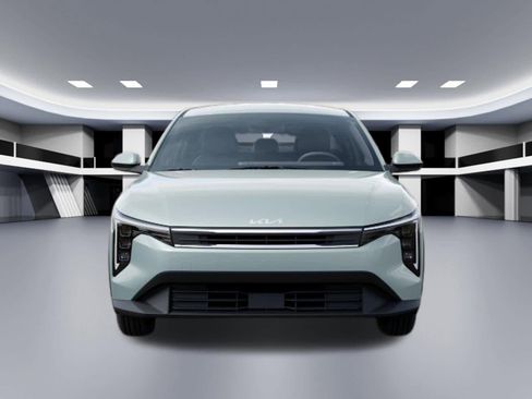 New 2026 Kia K4 FWD image 2