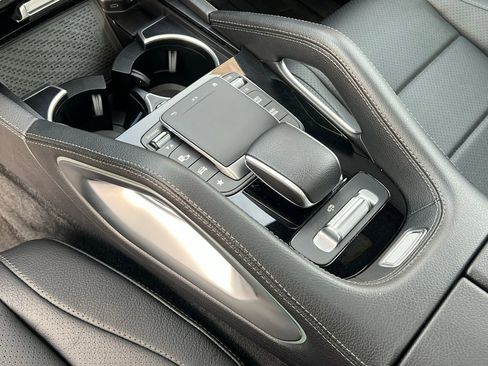 Certified 2022 Mercedes-Benz GLS 450 4MATIC image 38