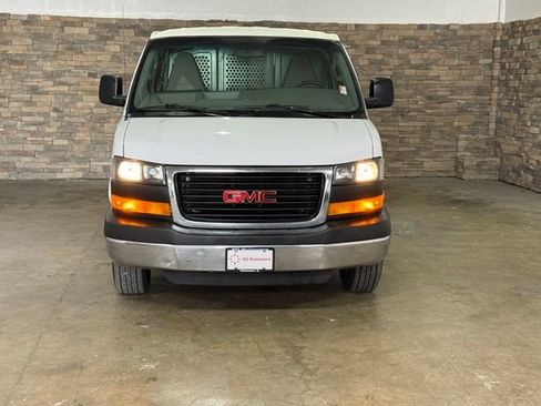 Used 2016 GMC Savana 2500 RWD image 33