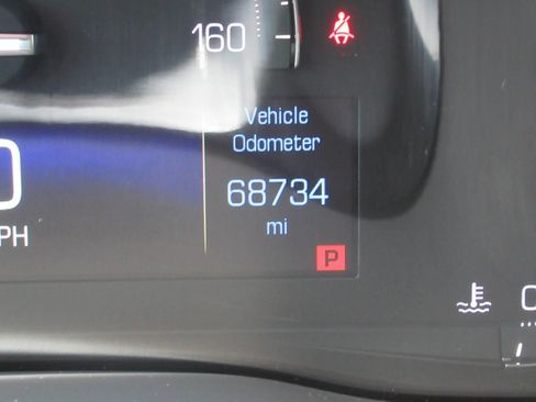 Used 2018 Cadillac XT5 Luxury w/ Driver Awareness Package AWD/4WD image 30