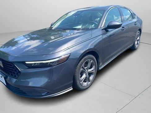 Used 2024 Honda Accord EX image 2