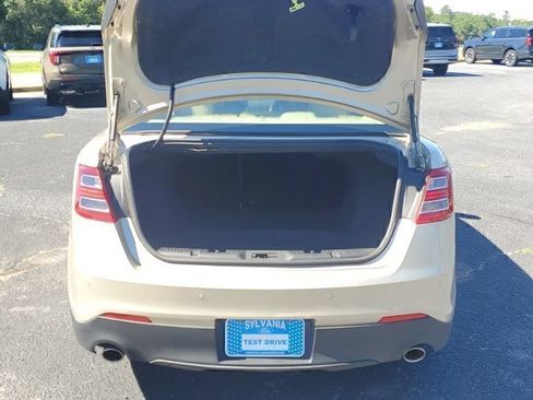 Used 2018 Ford Taurus Limited FWD image 9