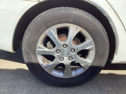 Used 2005 Toyota Camry LE FWD image 7