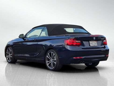 Used 2017 BMW 230i Convertible image 7