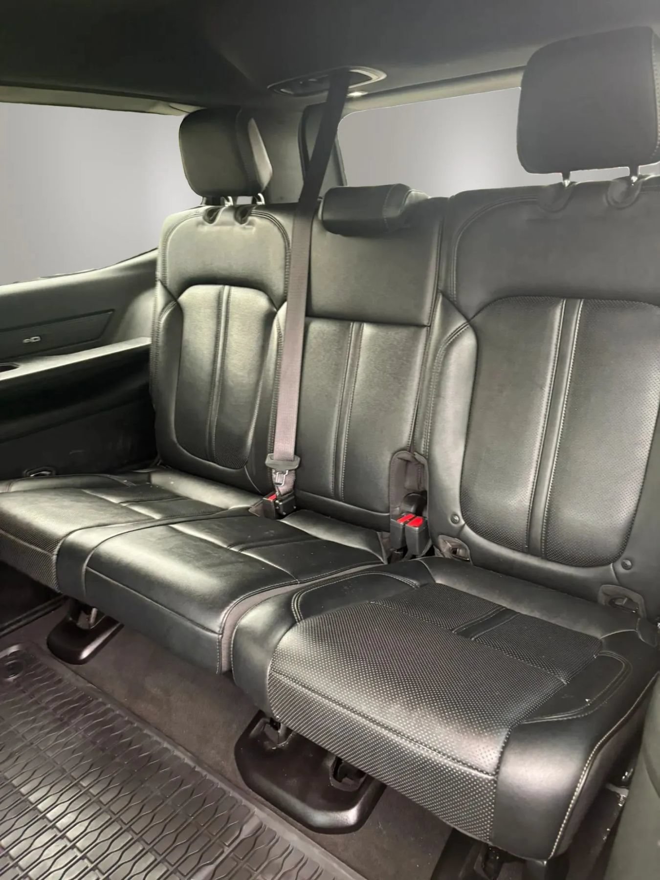 Used 2024 Jeep Wagoneer Series II AWD/4WD image 43