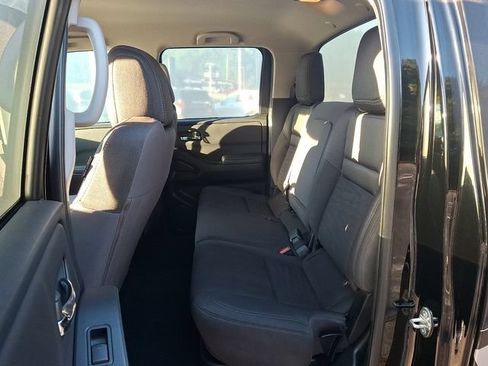 Used 2024 Nissan Frontier SV w/ Technology Package AWD/4WD image 10