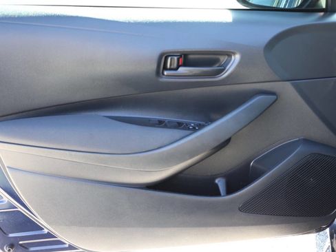 Used 2022 Toyota Corolla LE image 12