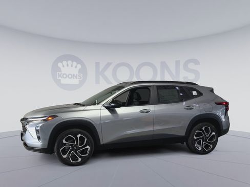 New 2026 Chevrolet Trax RS w/ Sunroof Package image 7