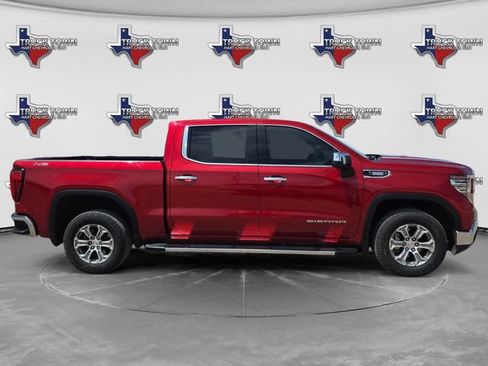 Used 2023 GMC Sierra 1500 SLT w/ SLT Convenience Package AWD/4WD image 2
