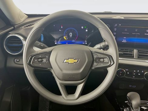 New 2026 Chevrolet Trax LT image 11