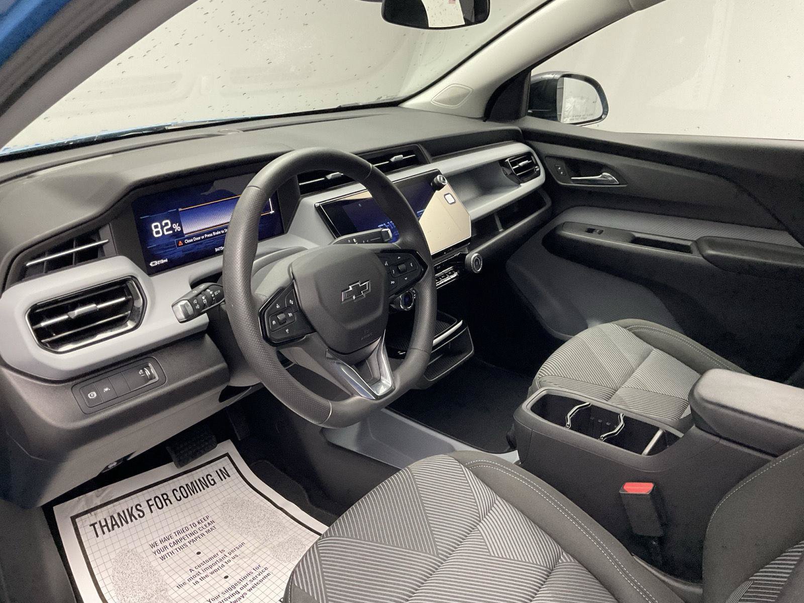 Used 2027 Chevrolet Bolt LT FWD image 11
